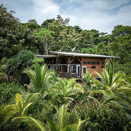 Eclypse De Mar Acqua Lodge Бастиментос Экстерьер фото