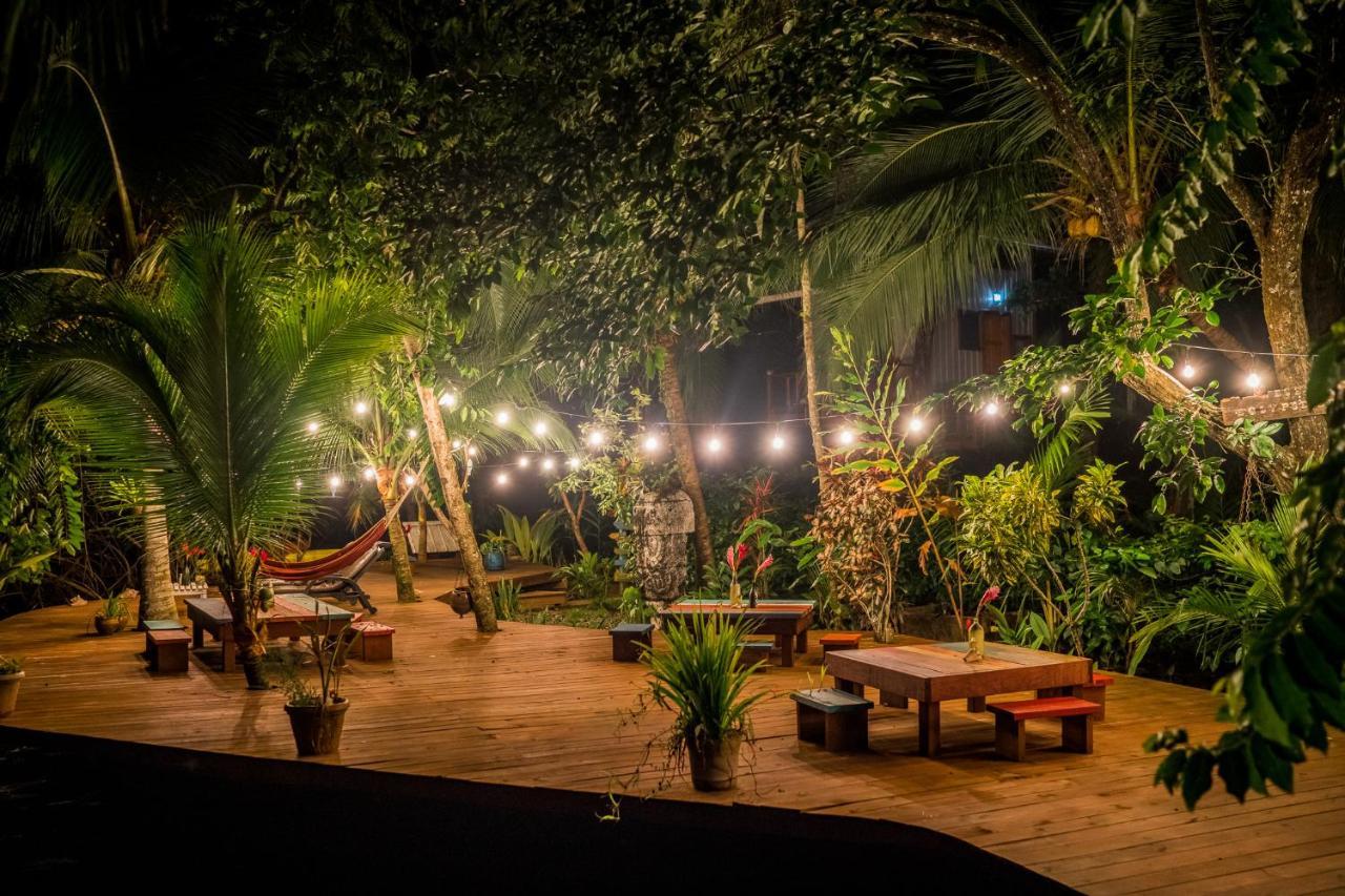 Eclypse De Mar Acqua Lodge Бастиментос Экстерьер фото