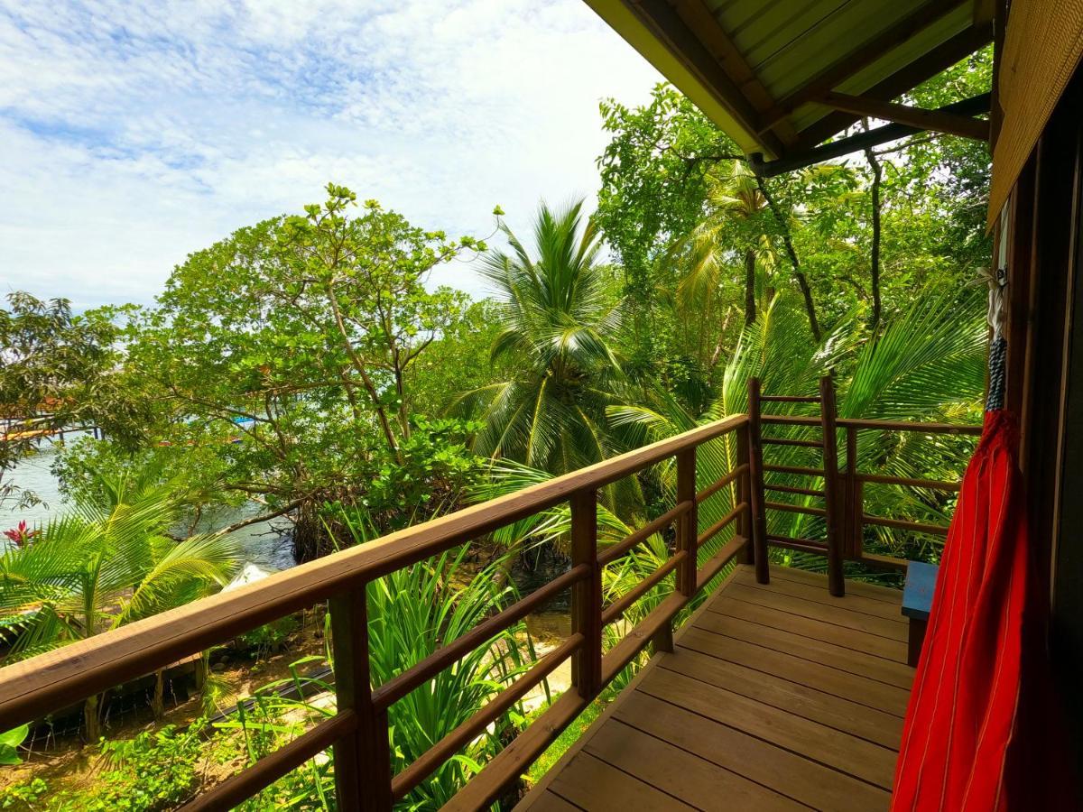 Eclypse De Mar Acqua Lodge Бастиментос Экстерьер фото