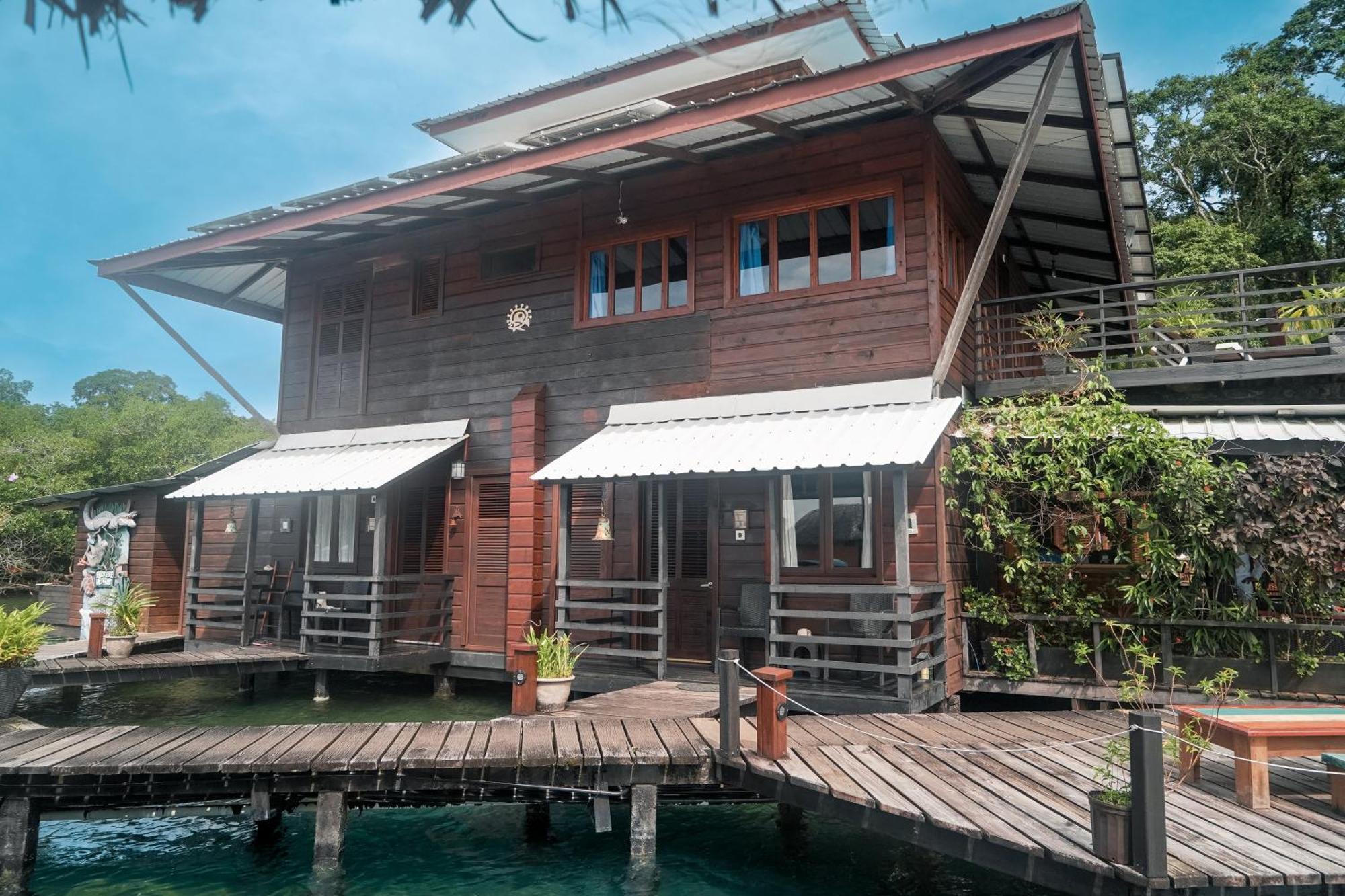 Eclypse De Mar Acqua Lodge Бастиментос Экстерьер фото
